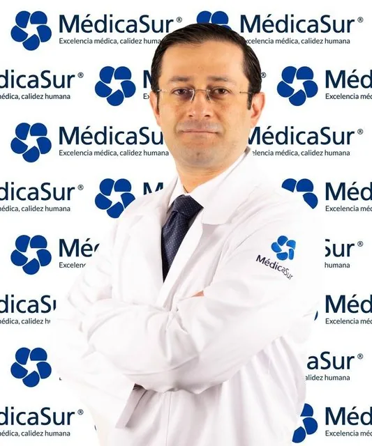Ricardo Becerra Ulloa, M.D. Médica Sur Copyright